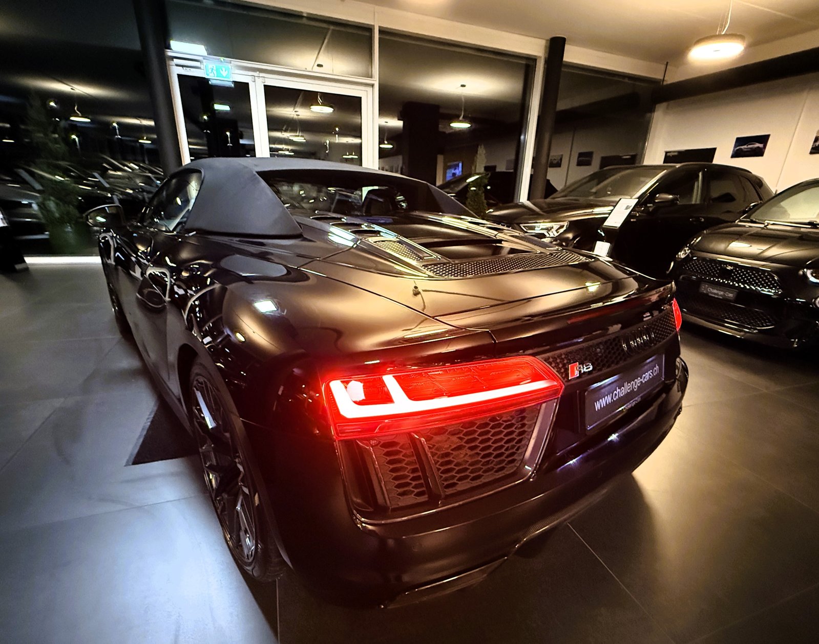AUDI R8 Spyder 5.2 S-Tronic, Petrol, Second hand / Used, Automatic - 5