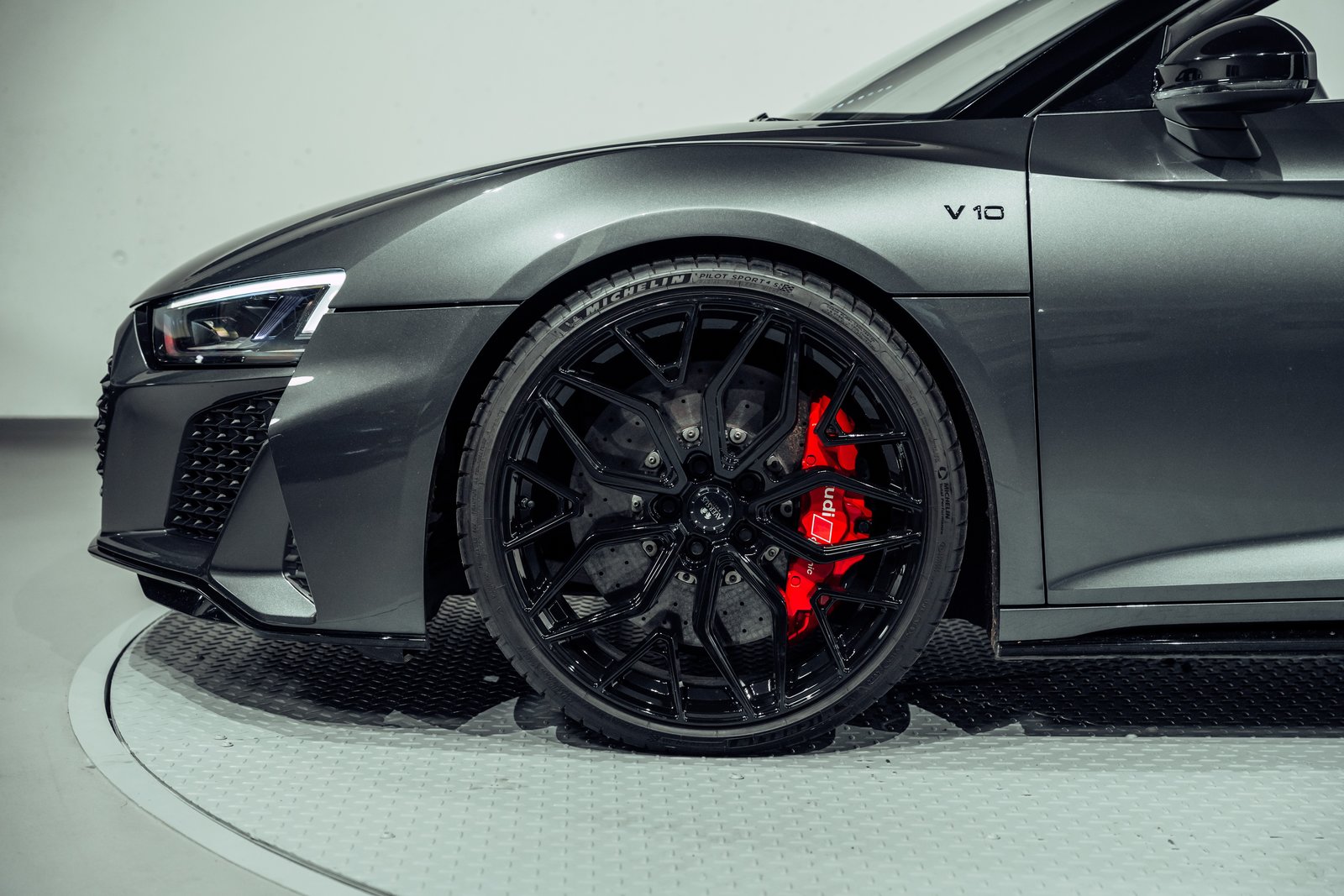 AUDI R8 Spyder performance S-Tronic, Benzin, Occasion / Gebraucht, Automatik - 7