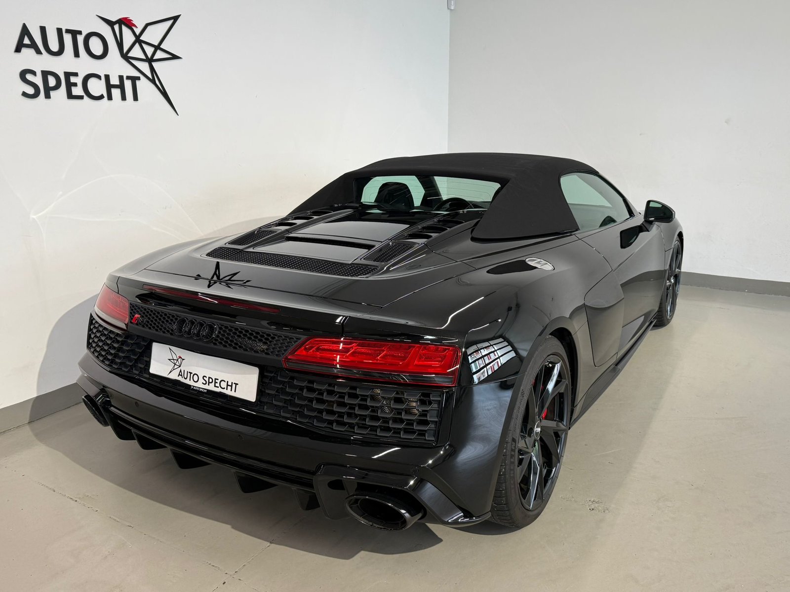 AUDI R8 Spyder RWD S-Tronic, Petrol, Second hand / Used, Automatic - 7