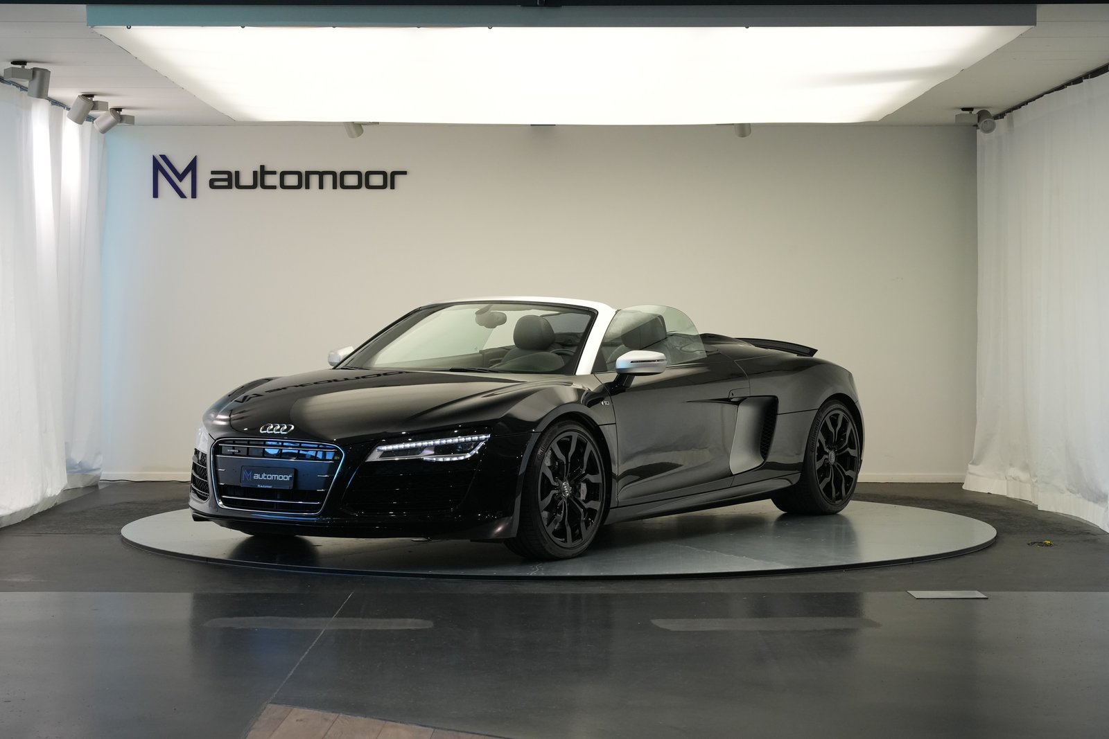AUDI R8 Spyder 5.2 S-Tronic *Carbon* *BO* *Keramik*