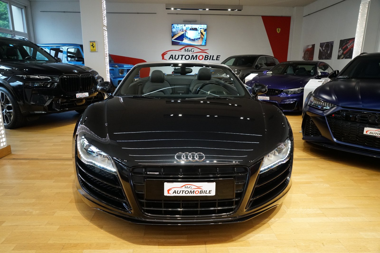 AUDI R8 Spyder 5.2, Benzina, Occasioni / Usate, Automatico - 2