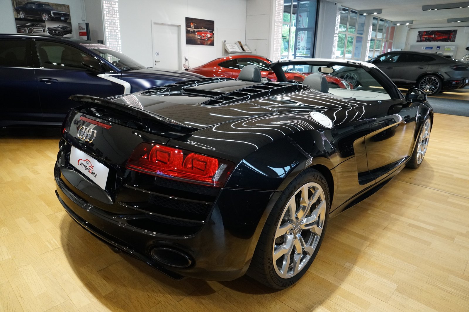 AUDI R8 Spyder 5.2, Benzina, Occasioni / Usate, Automatico - 6
