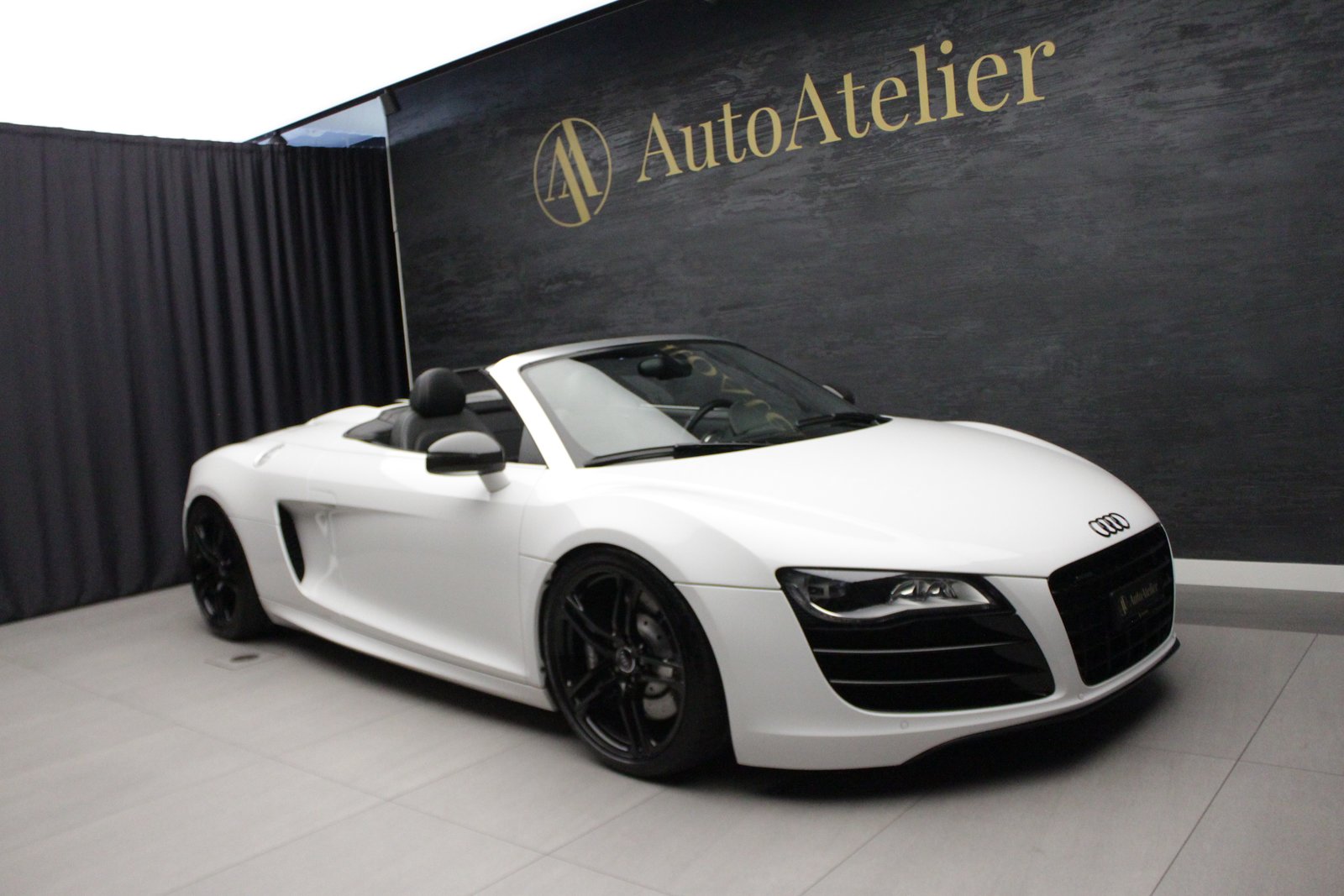 AUDI R8 Spyder 5.2 R-Tronic, Benzin, Occasion / Gebraucht, Automatik - 4