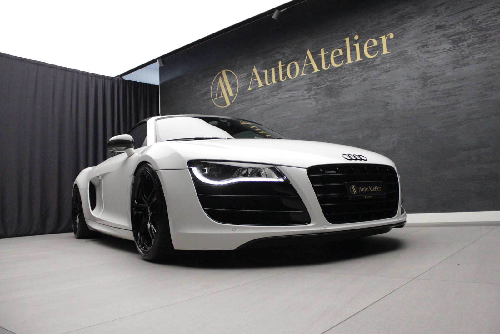 AUDI R8 Spyder 5.2 R-Tronic, Benzin, Occasion / Gebraucht, Automatik - 5