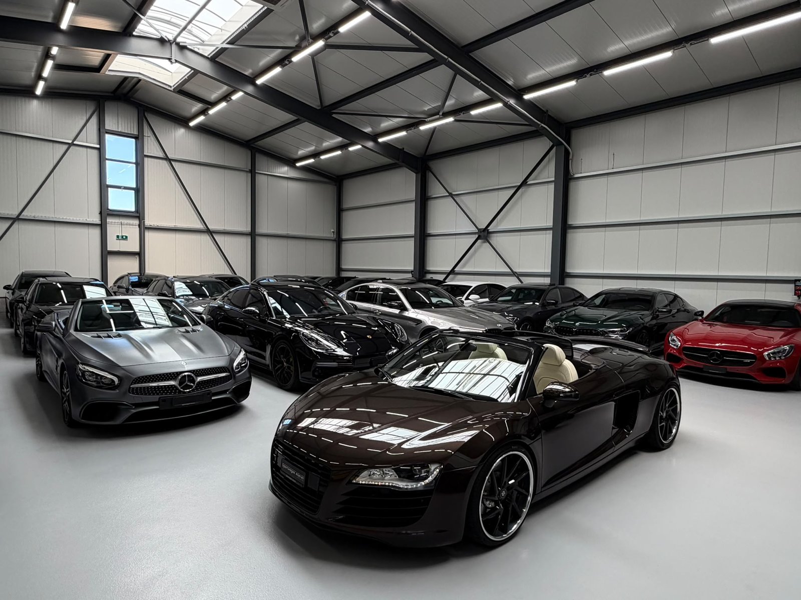 AUDI R8 Spyder 4.2 R-Tronic, Petrol, Second hand / Used, Automatic - 3