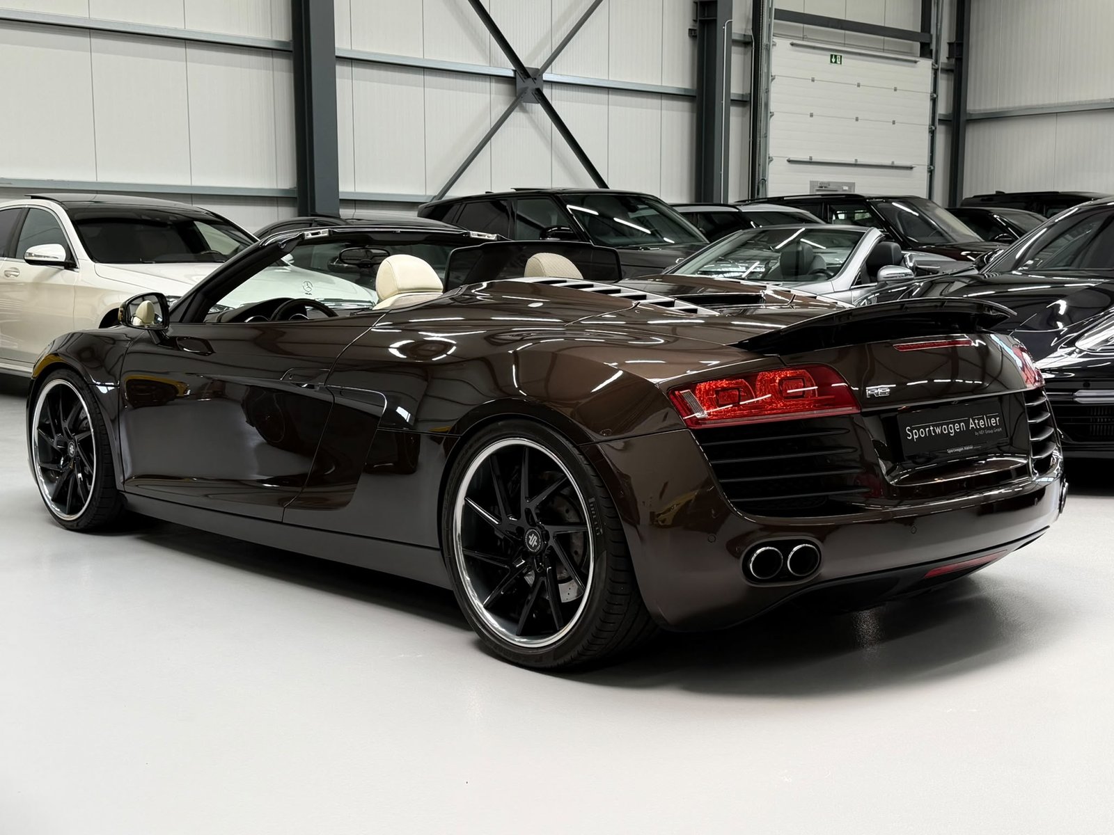 AUDI R8 Spyder 4.2 R-Tronic, Petrol, Second hand / Used, Automatic - 5