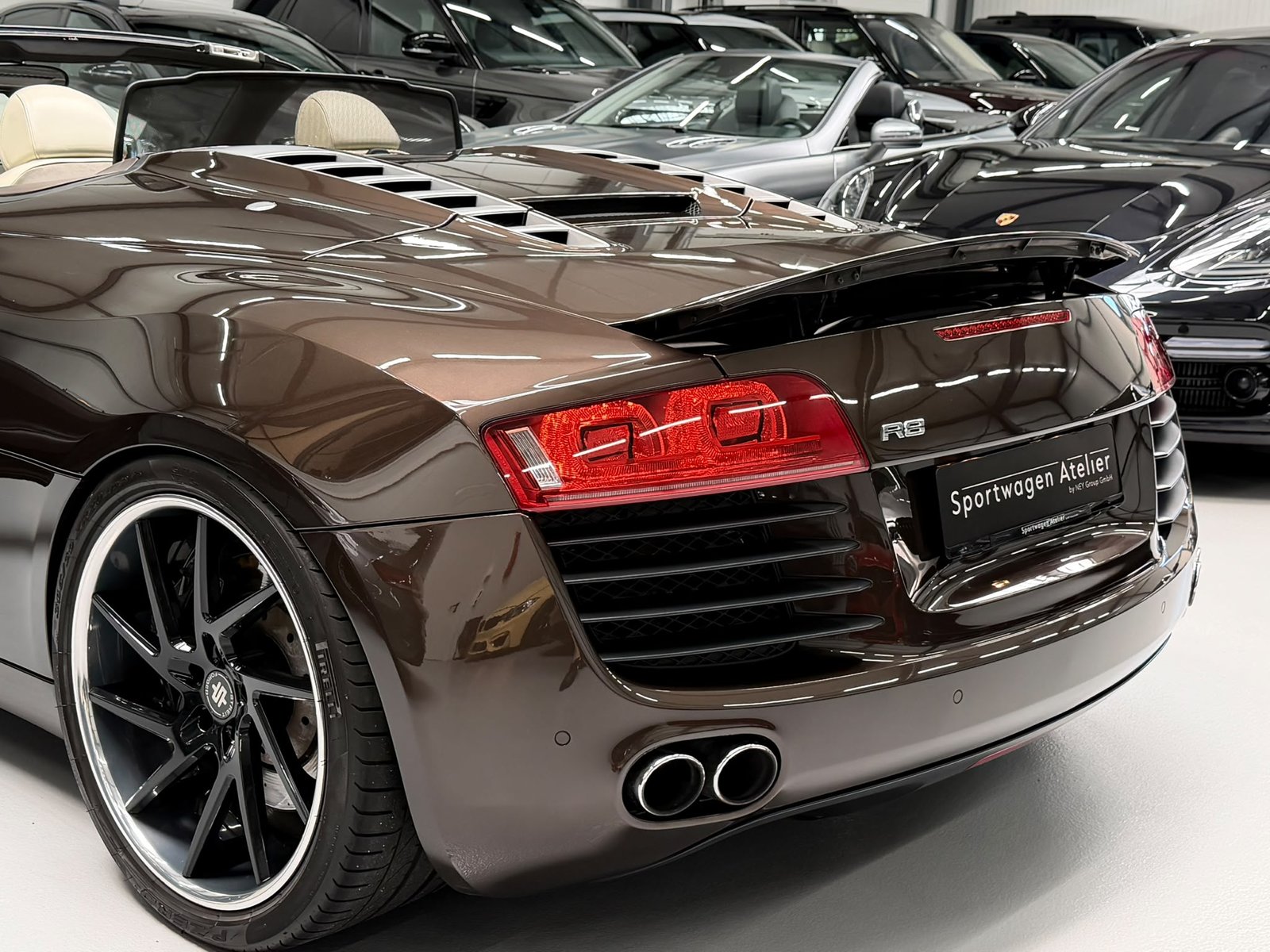 AUDI R8 Spyder 4.2 R-Tronic, Petrol, Second hand / Used, Automatic - 7