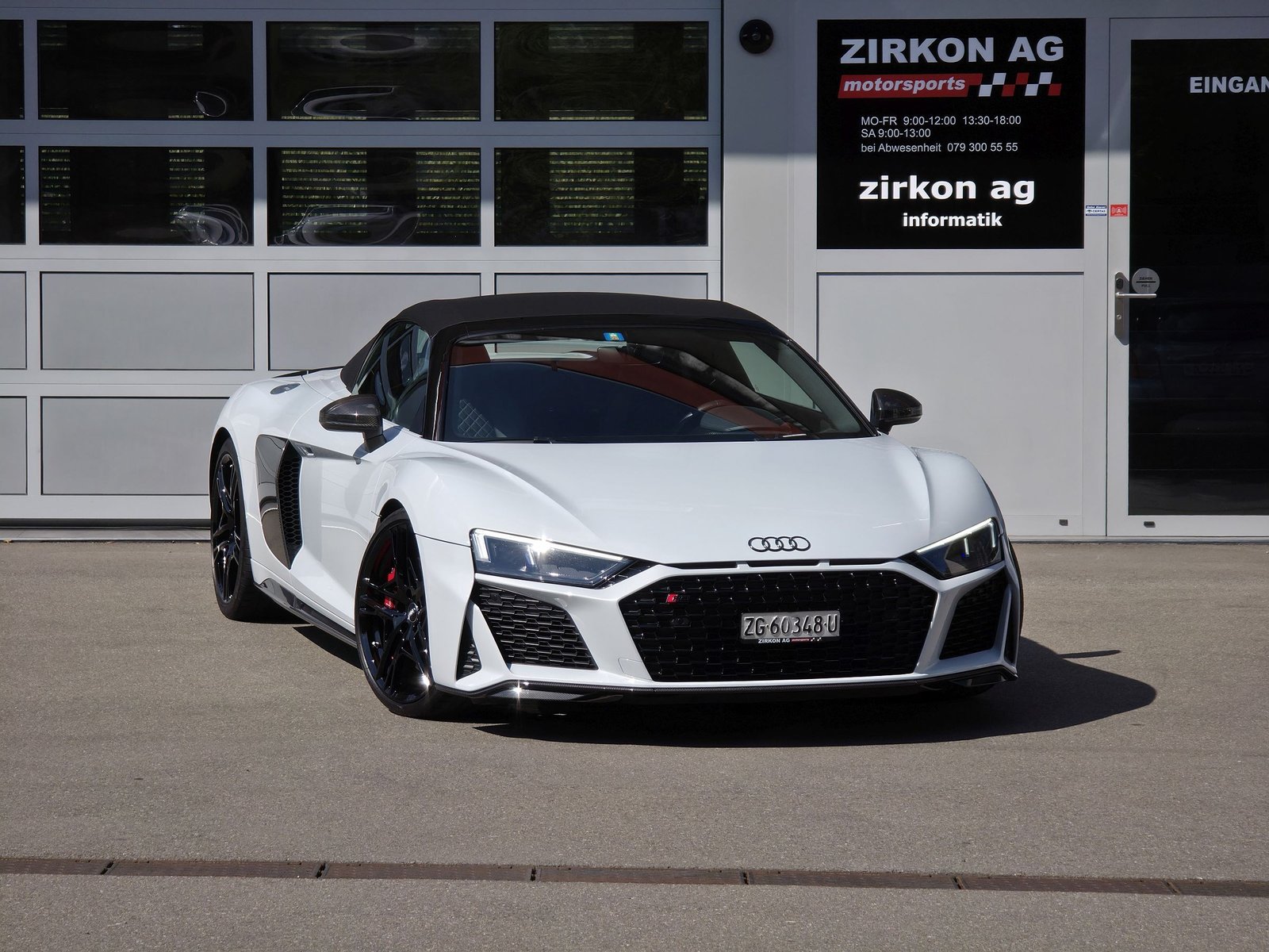 AUDI R8 Spyder performance S-Tronic full Carbon, Petrol, Second hand / Used, Automatic - 4
