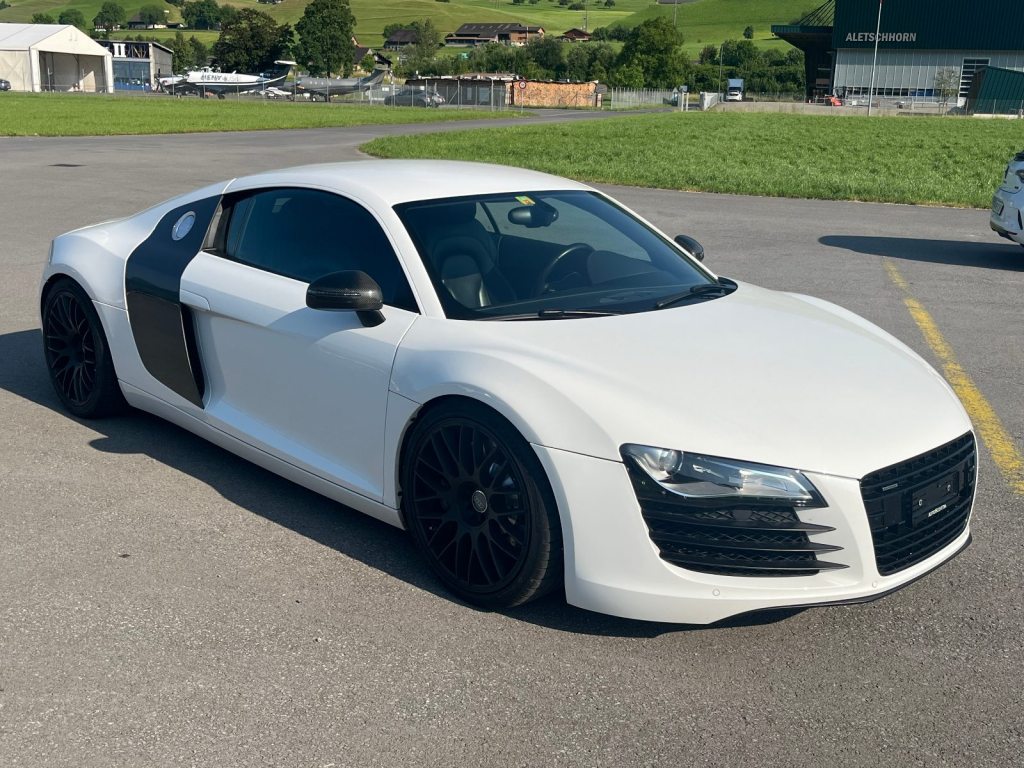 AUDI R8 4.2 FSI V8 quattro, Benzin, Occasion / Gebraucht, Handschaltung - 3