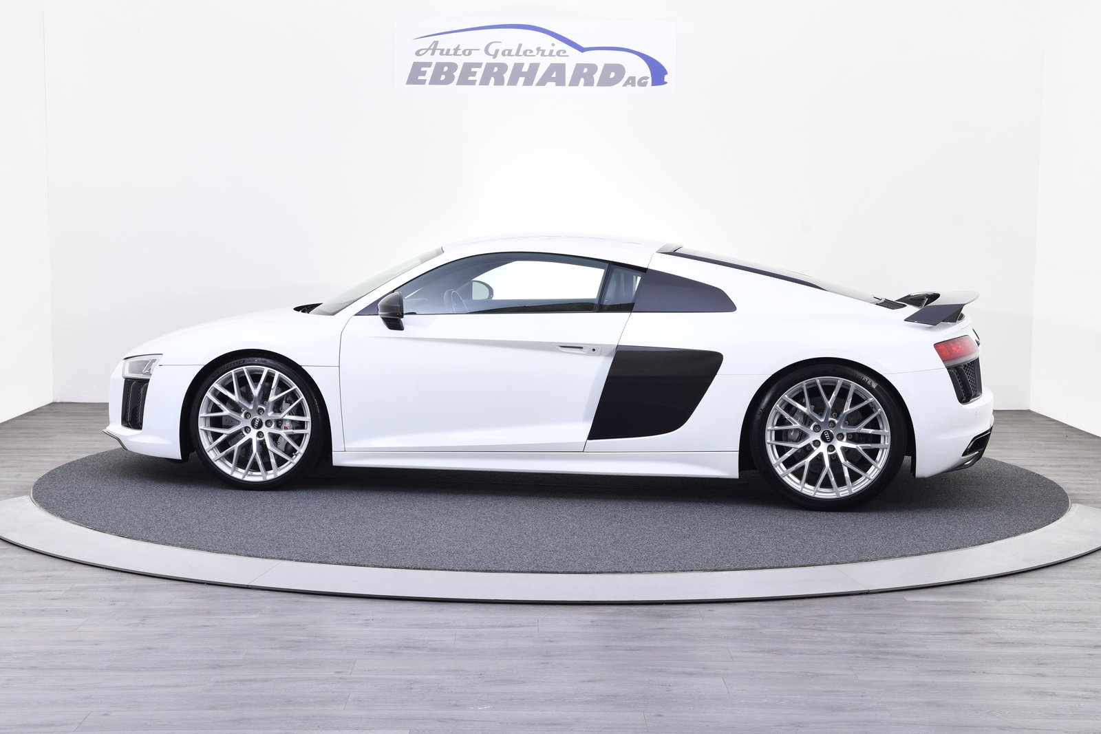 AUDI R8 Coupé 5.2 plus S-Tronic, Petrol, Second hand / Used, Automatic - 3