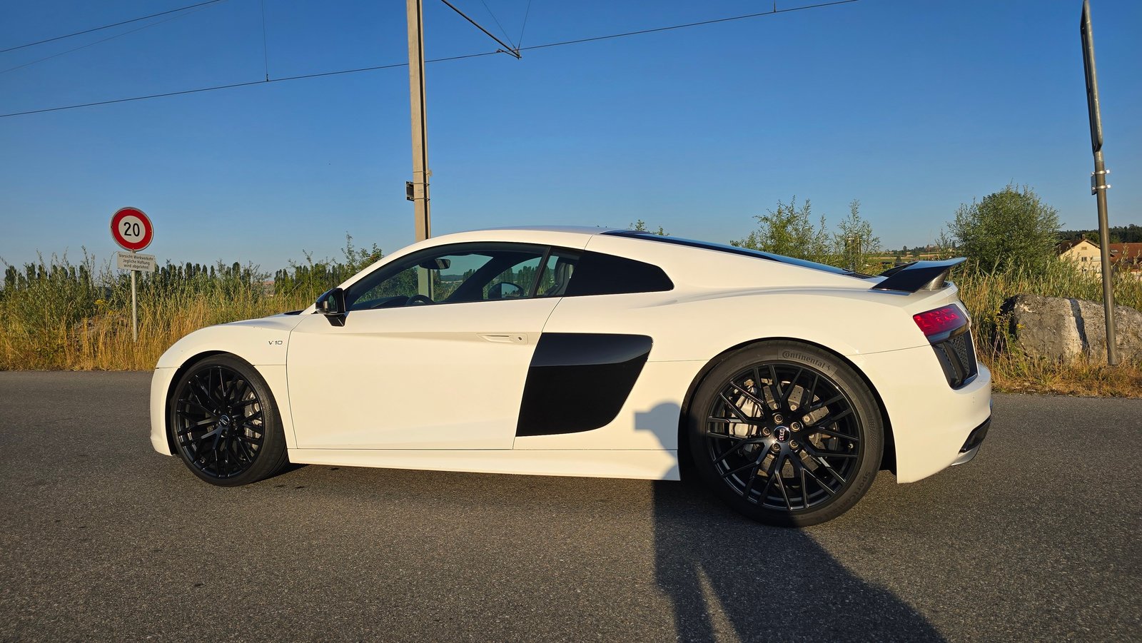 AUDI R8 Coupé 5.2 plus S-Tronic Carbon, Benzin, Occasion / Gebraucht, Automatik - 4