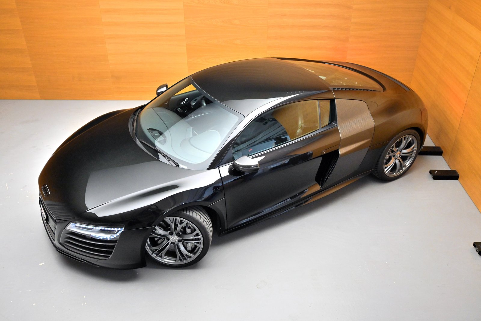 AUDI R8 plus Coupé 5.2 S-Tronic, Essence, Occasion / Utilisé, Automatique - 2