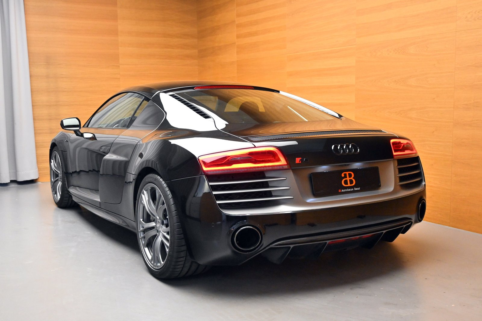 AUDI R8 plus Coupé 5.2 S-Tronic, Essence, Occasion / Utilisé, Automatique - 5