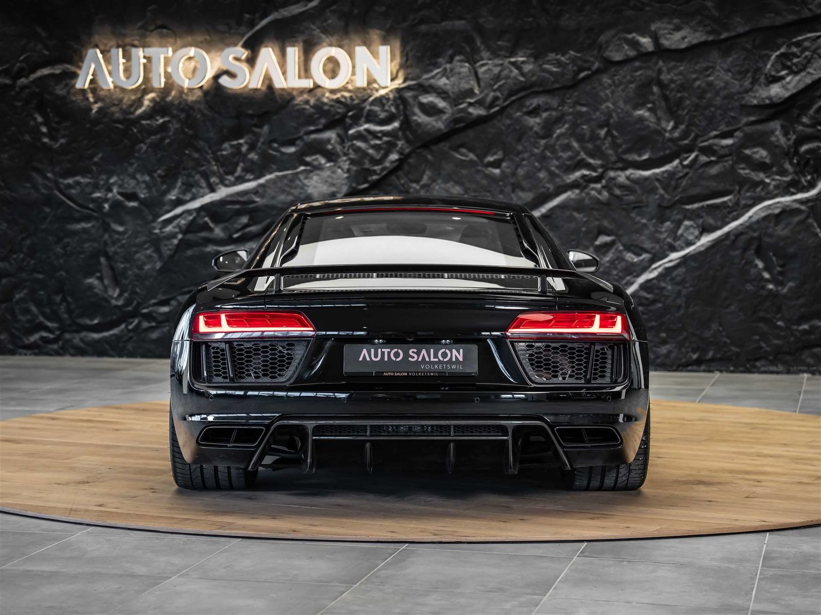 AUDI R8 Coupé 5.2 plus S-Tronic CH-Fahrzeug*Carbon*Keramik*, Petrol, Second hand / Used, Automatic - 5
