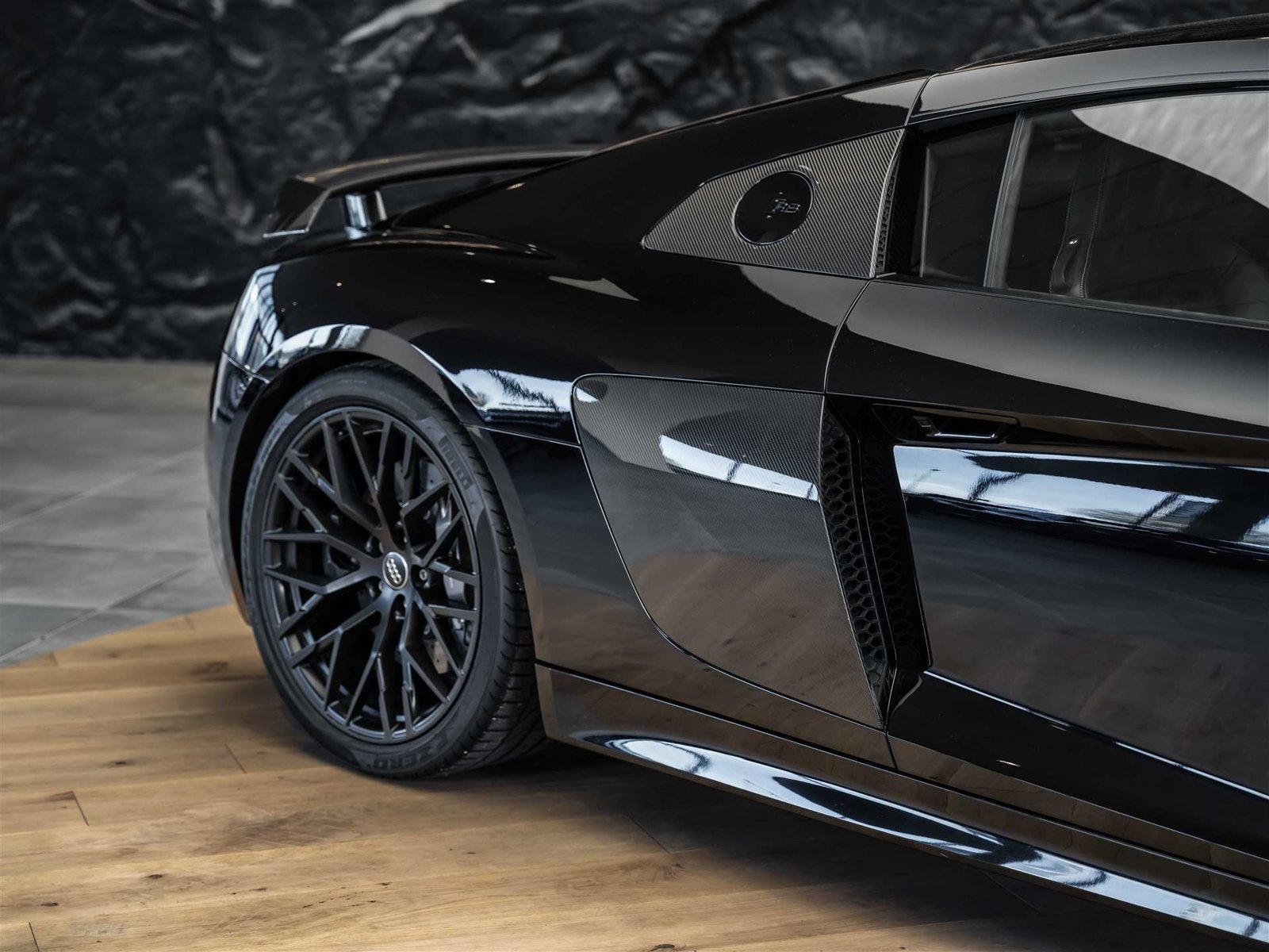 AUDI R8 Coupé 5.2 plus S-Tronic CH-Fahrzeug*Carbon*Keramik*, Petrol, Second hand / Used, Automatic - 7