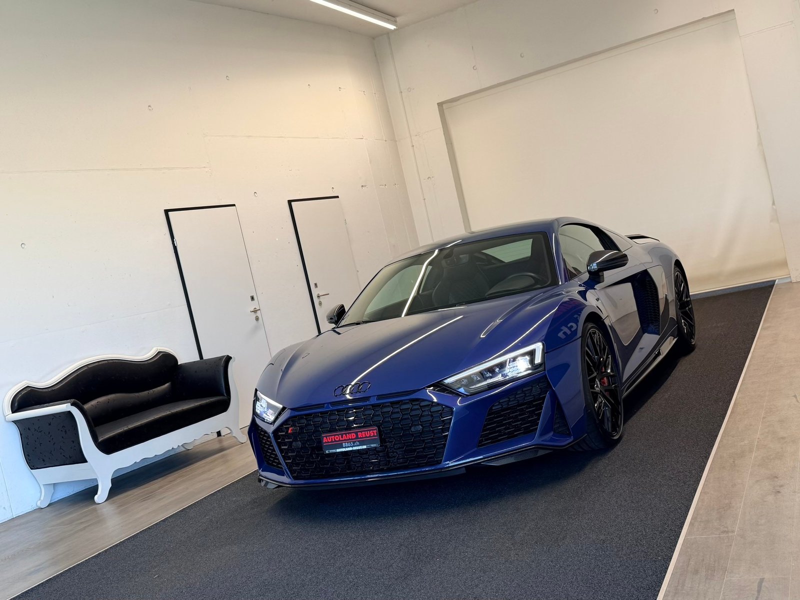 AUDI R8 Coupé performance S-Tronic, Petrol, Second hand / Used, Automatic - 3