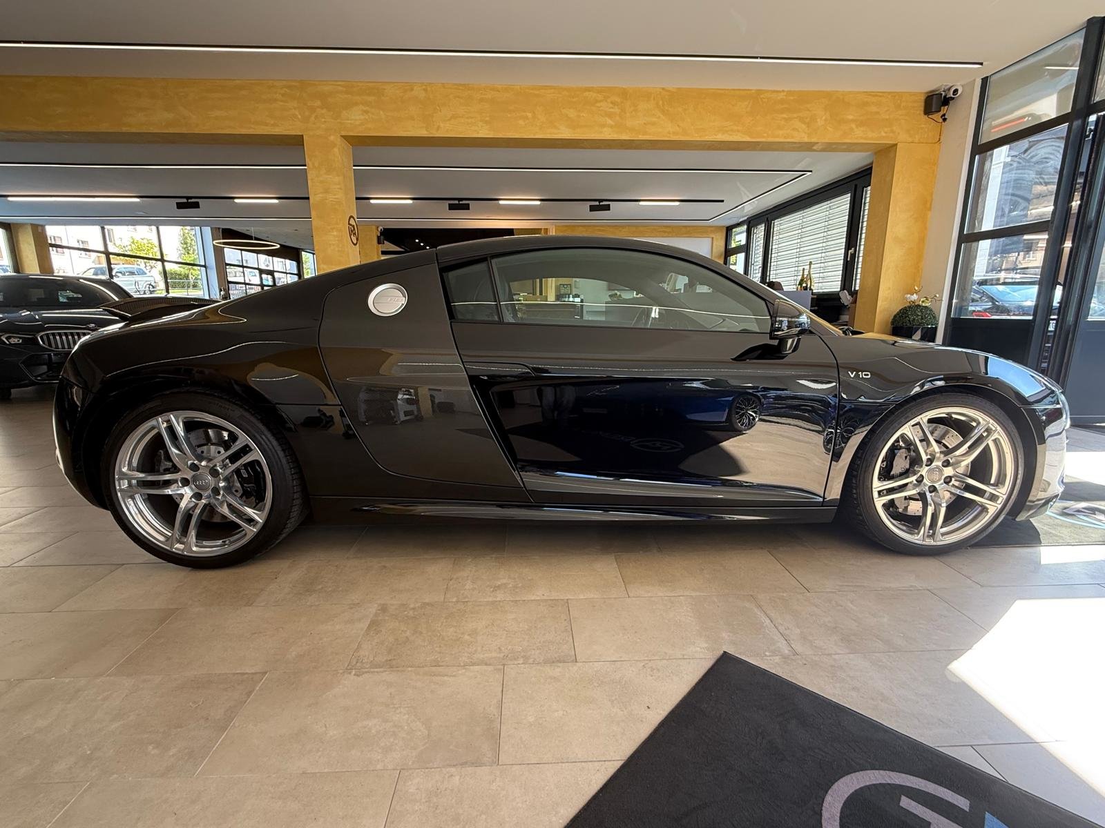 AUDI R8 Coupé 5.2 R-Tronic, Benzina, Occasioni / Usate, Automatico - 2