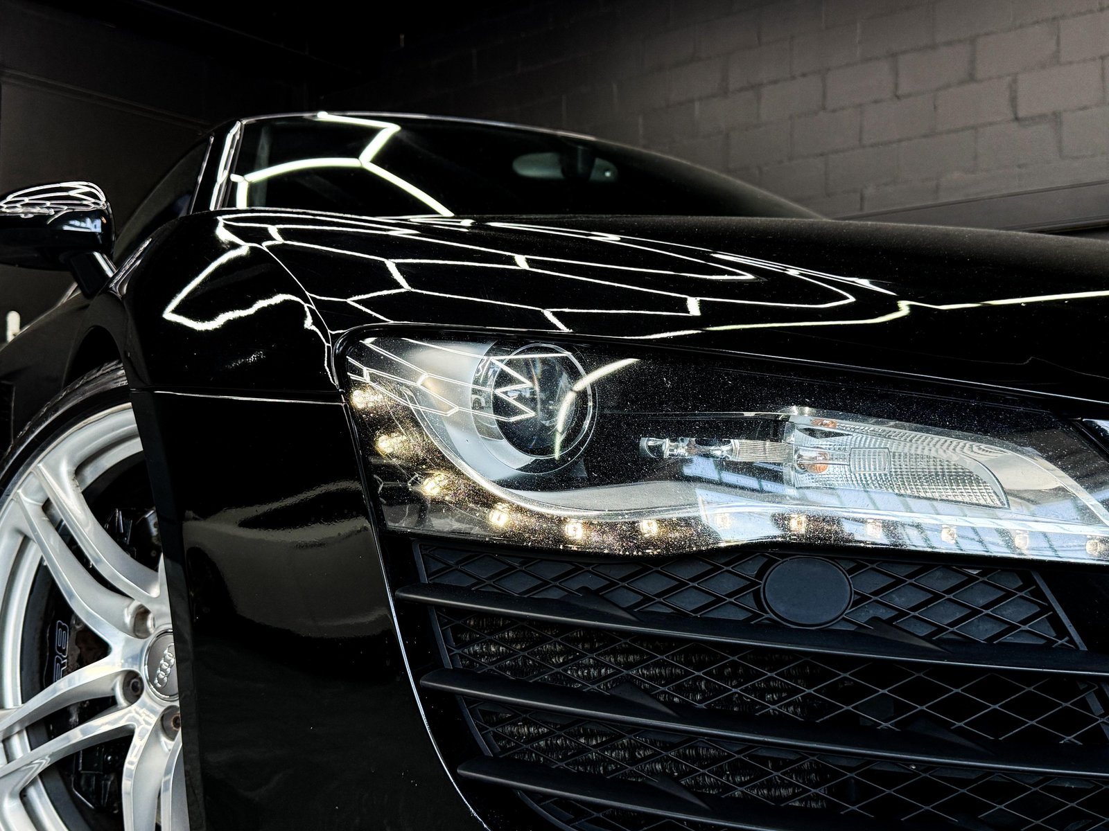 AUDI R8 Coupé 4.2, Benzin, Occasion / Gebraucht, Handschaltung - 3