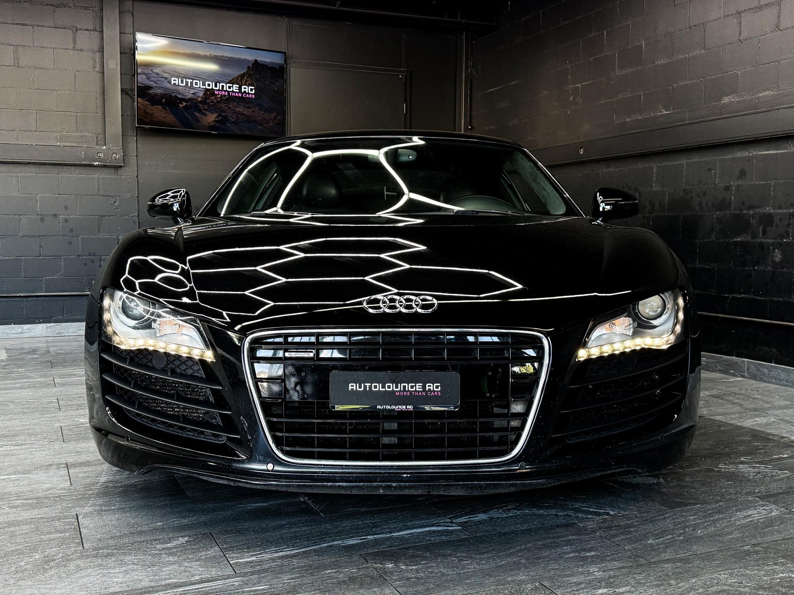 AUDI R8 Coupé 4.2, Benzin, Occasion / Gebraucht, Handschaltung - 4