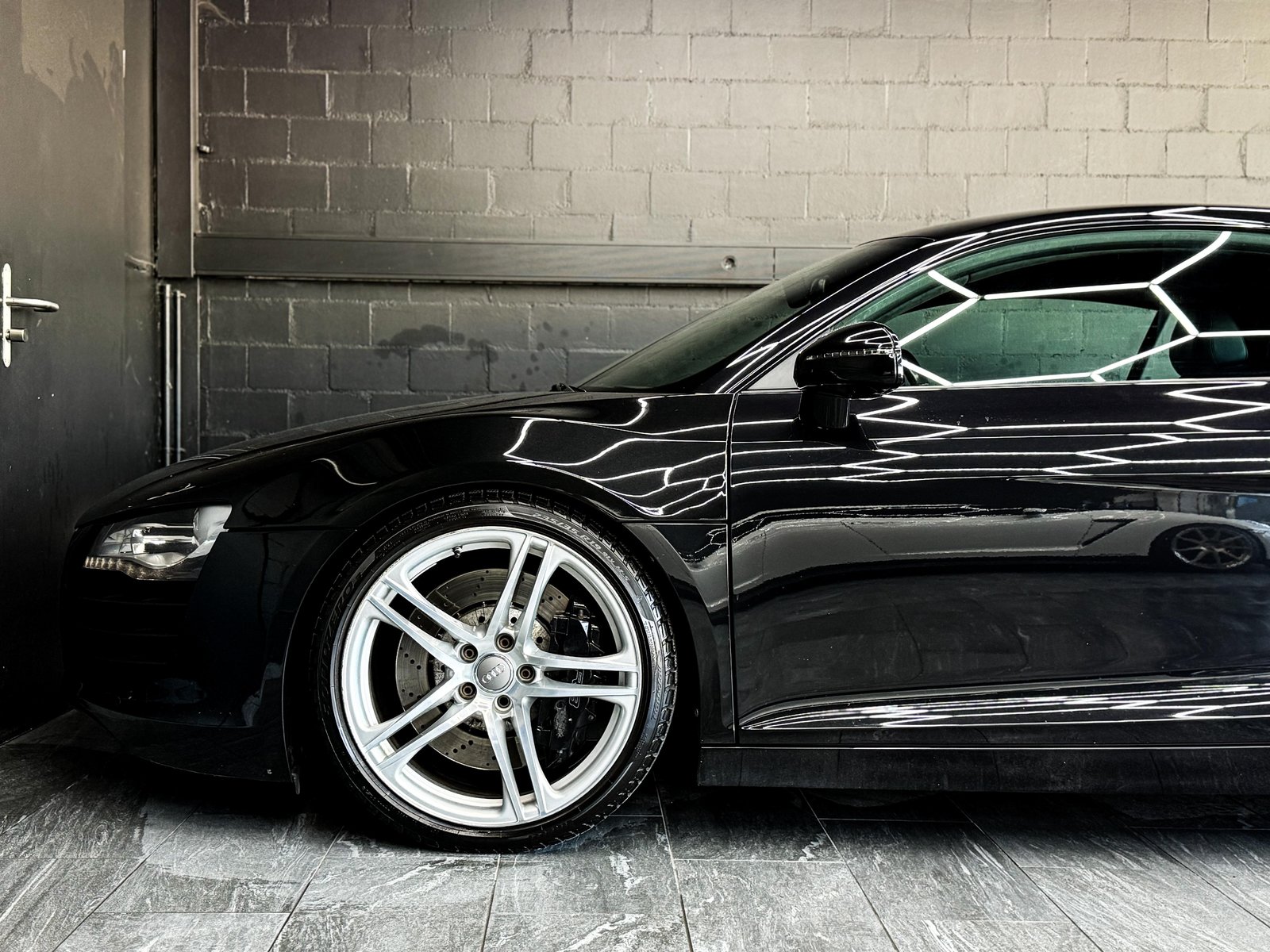 AUDI R8 Coupé 4.2, Benzin, Occasion / Gebraucht, Handschaltung - 5