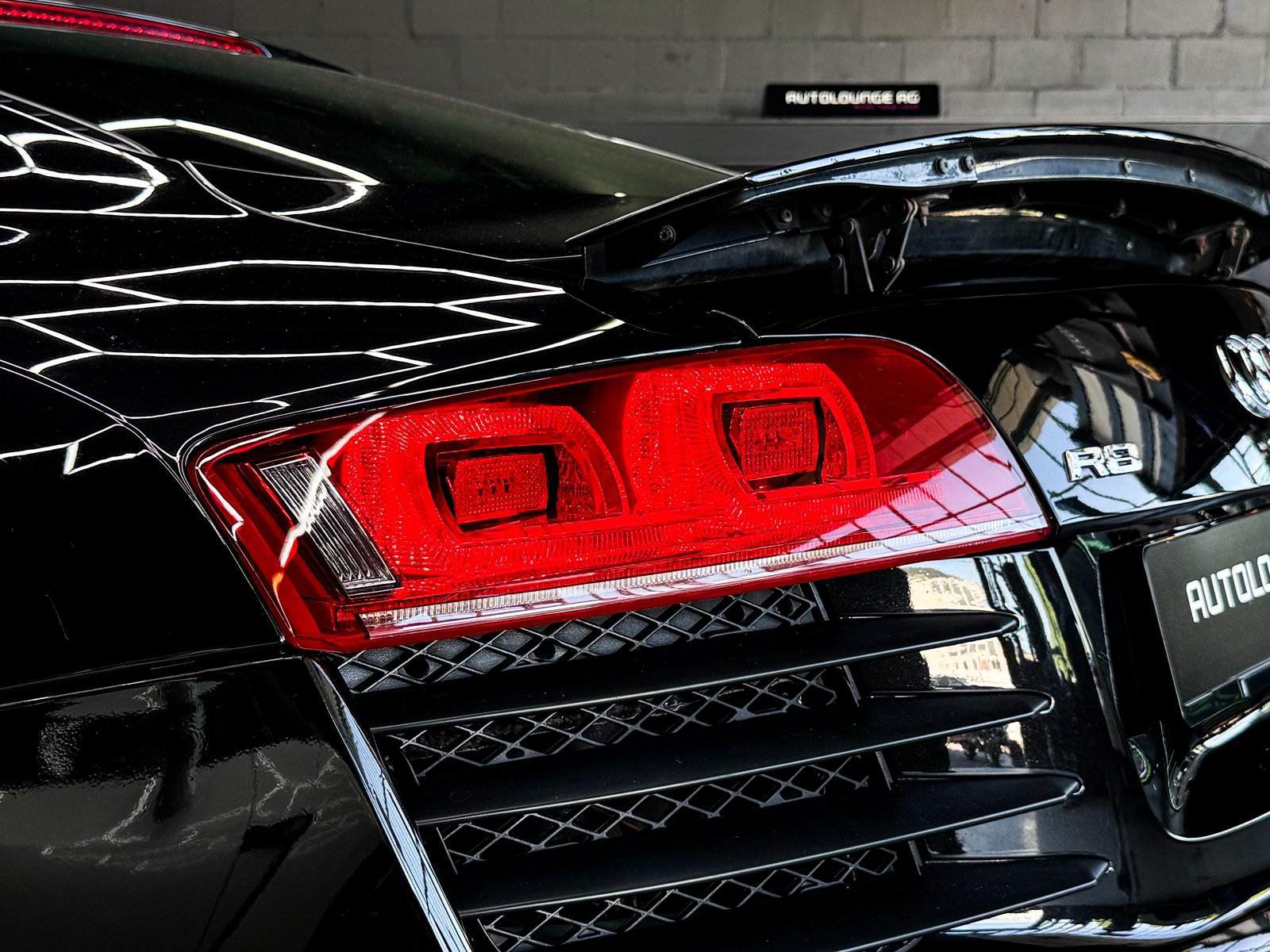 AUDI R8 Coupé 4.2, Benzin, Occasion / Gebraucht, Handschaltung - 7