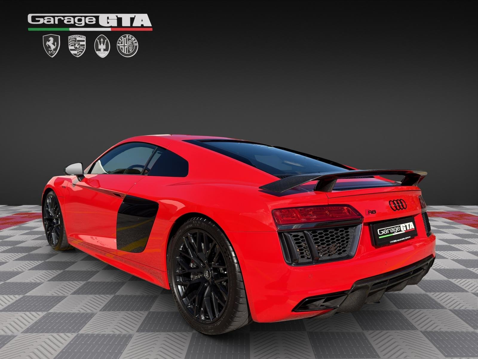 AUDI R8 Coupé 5.2 plus S-Tronic, Petrol, Second hand / Used, Automatic - 3