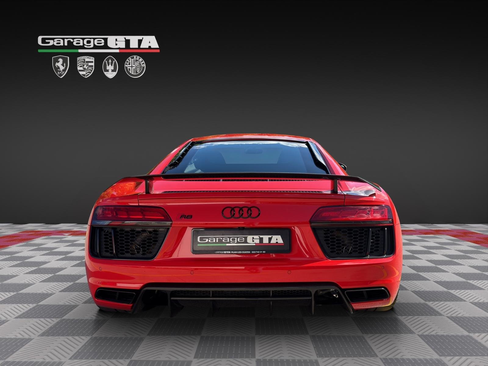 AUDI R8 Coupé 5.2 plus S-Tronic, Petrol, Second hand / Used, Automatic - 4