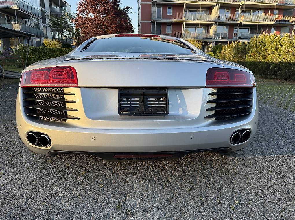 AUDI R8 Coupé 4.2 FSI V8 quattro R-Tronic, Benzina, Occasioni / Usate, Automatico - 4