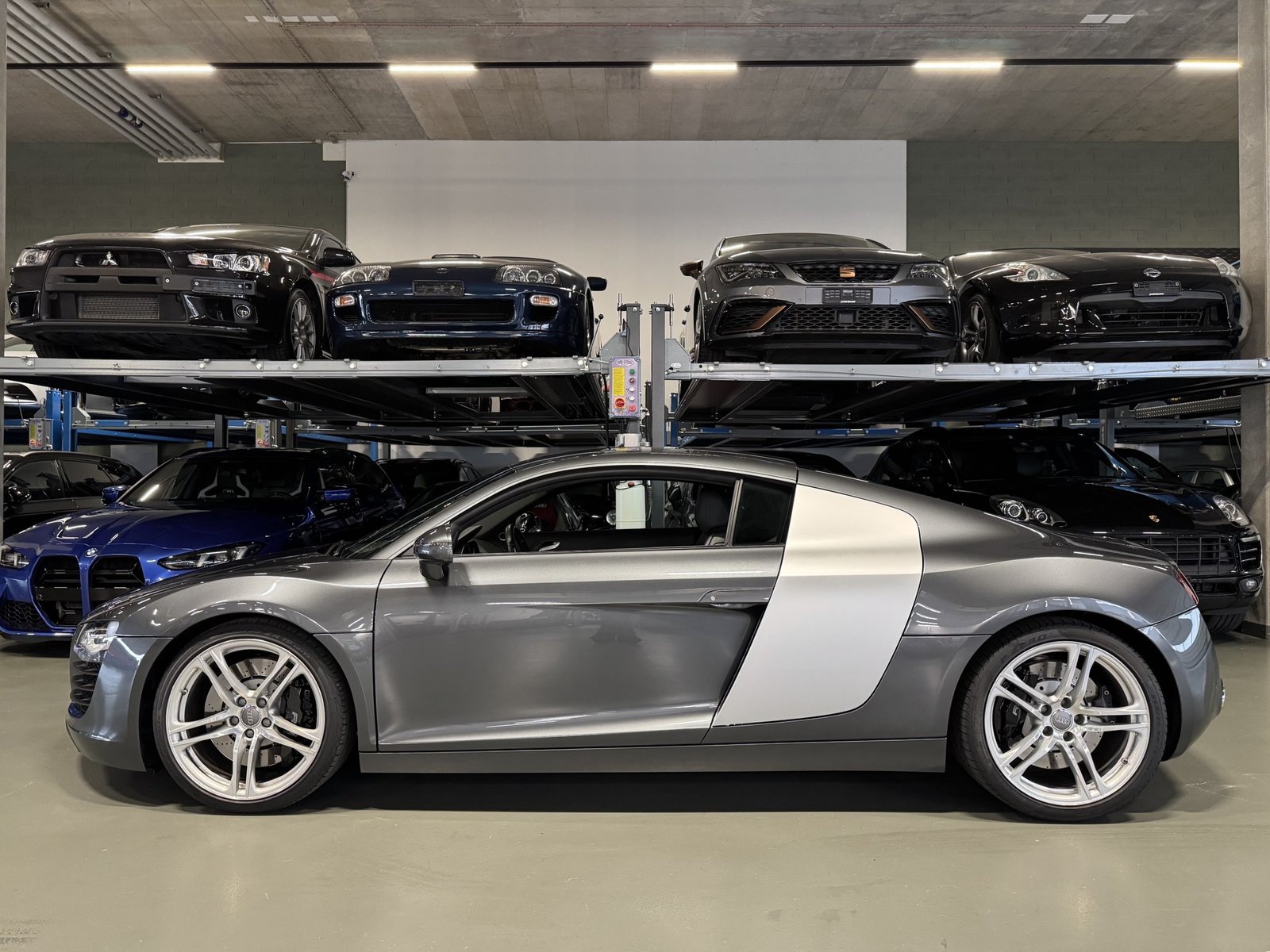 AUDI R8 Coupé 4.2 *Manual gearbox*