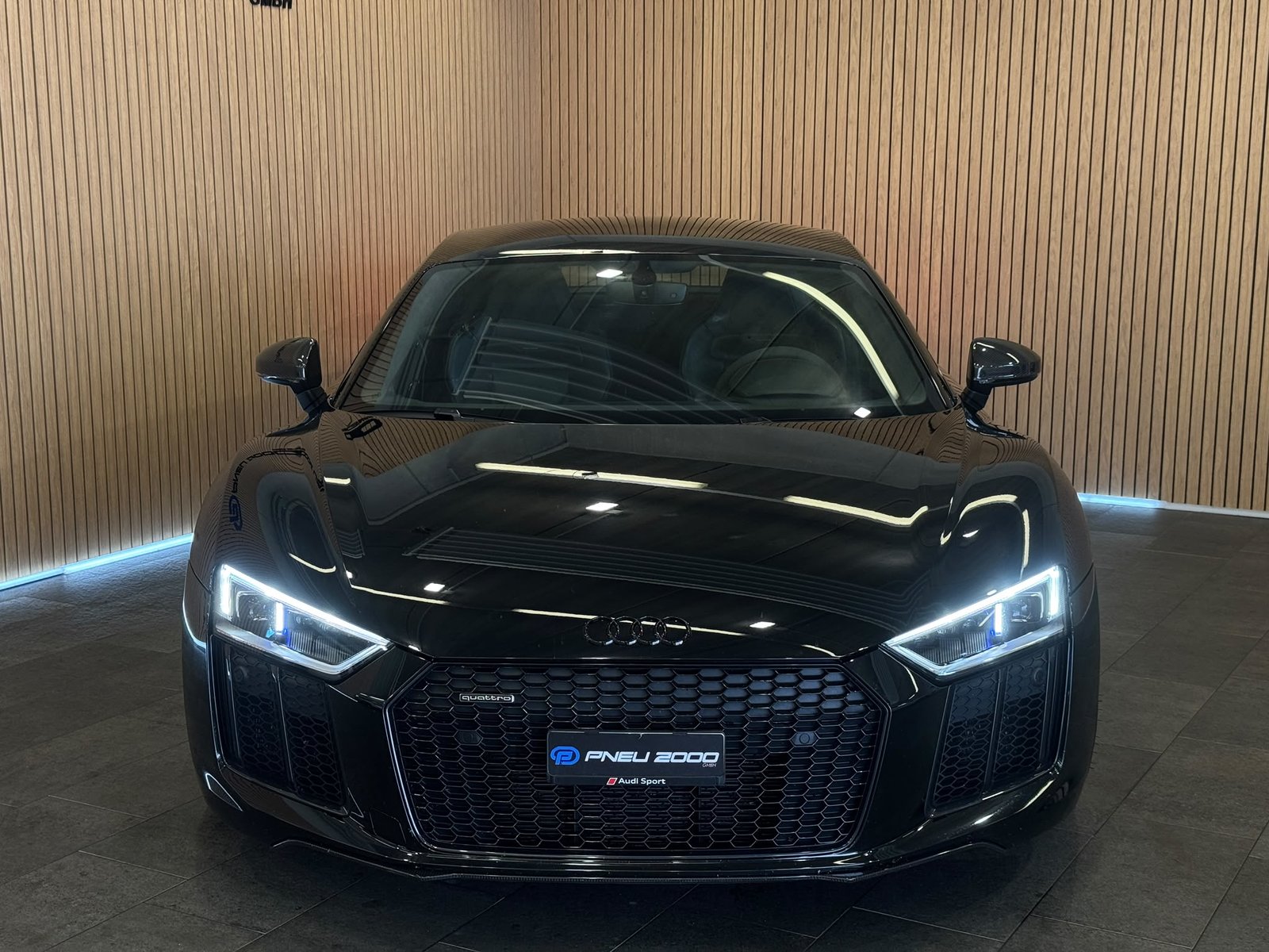 AUDI R8 Coupé 5.2 plus S-Tronic, Benzin, Occasion / Gebraucht, Automatik - 3