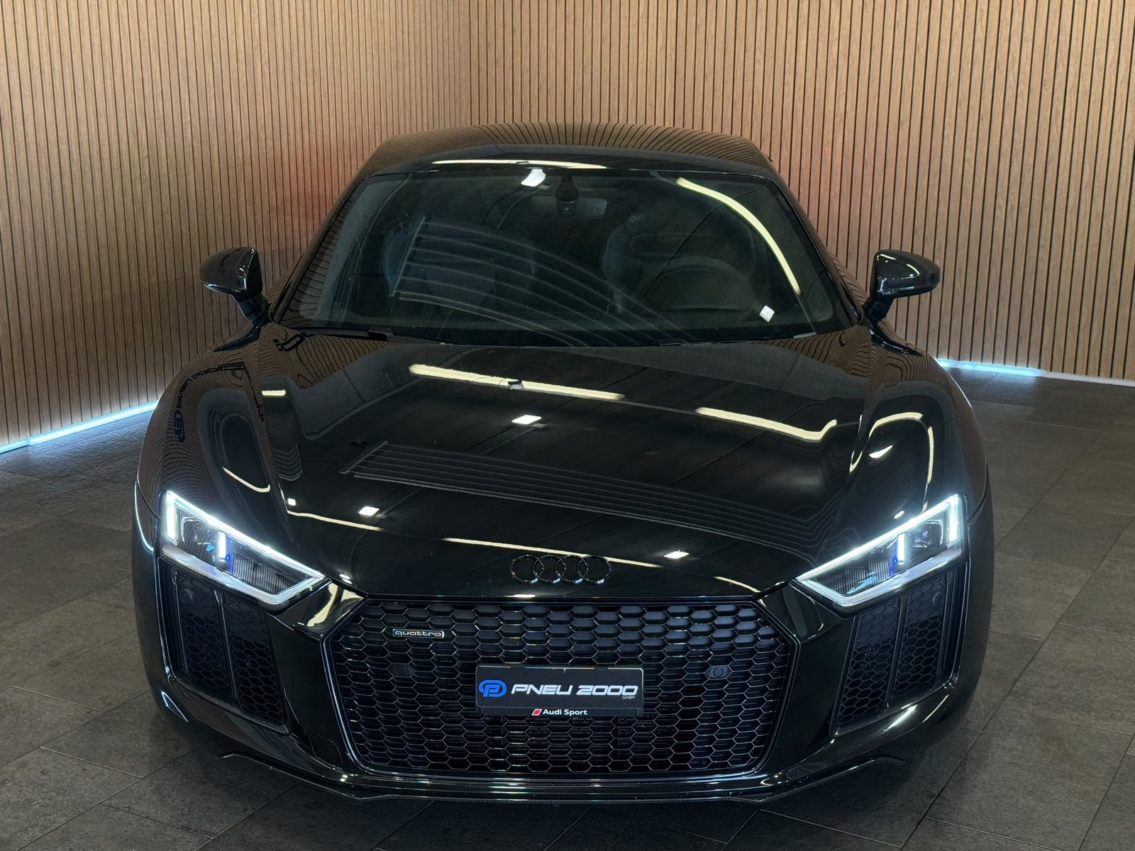 AUDI R8 Coupé 5.2 plus S-Tronic, Benzin, Occasion / Gebraucht, Automatik - 4