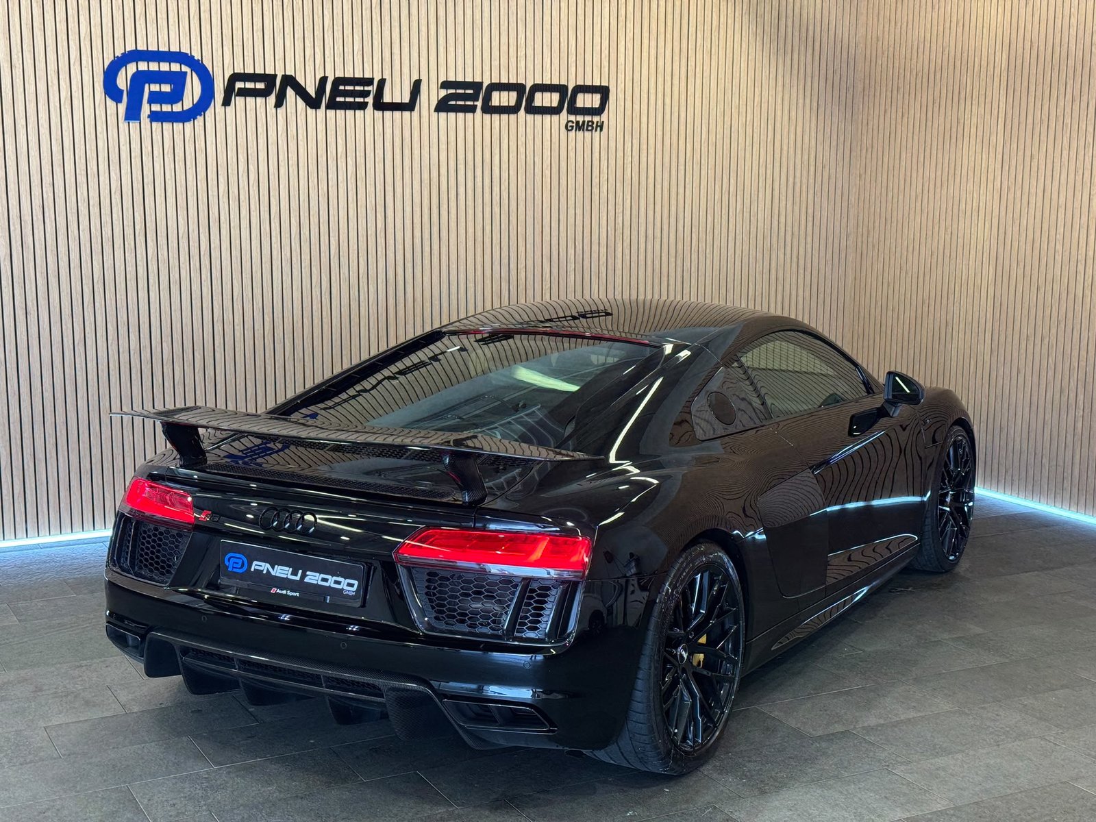AUDI R8 Coupé 5.2 plus S-Tronic, Benzin, Occasion / Gebraucht, Automatik - 5