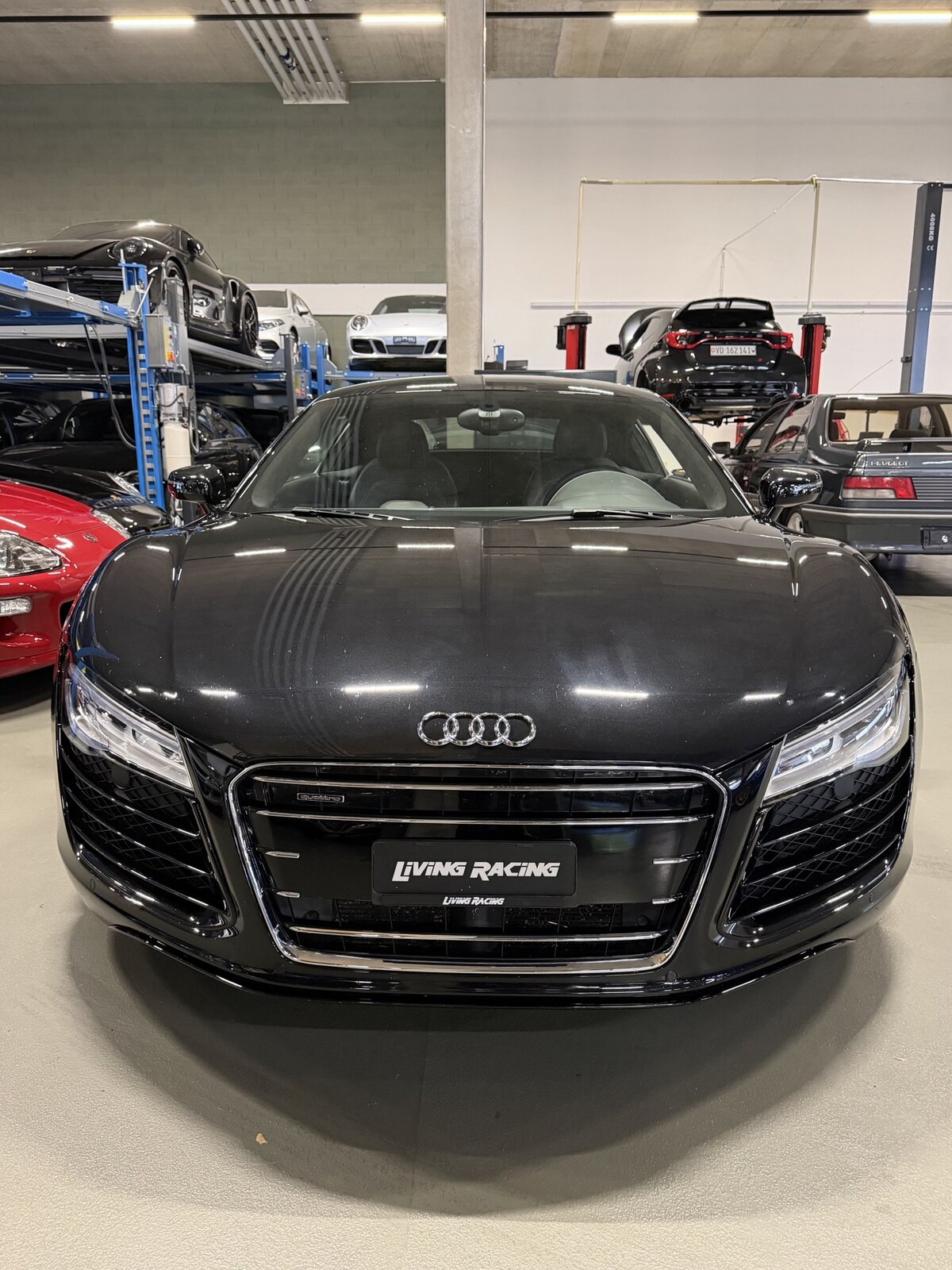 AUDI R8 Coupé 5.2 S-Tronic, Essence, Occasion / Utilisé, Automatique - 5