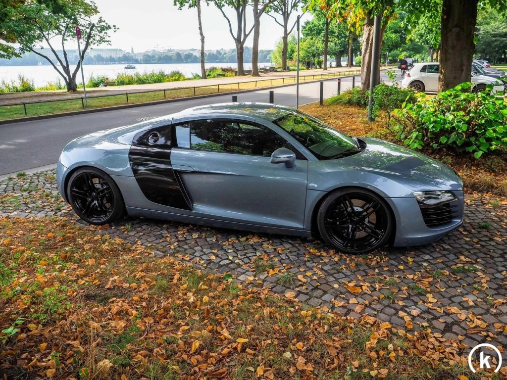 AUDI R8 4.2L V8 Coupé, Petrol, Second hand / Used, Automatic - 2