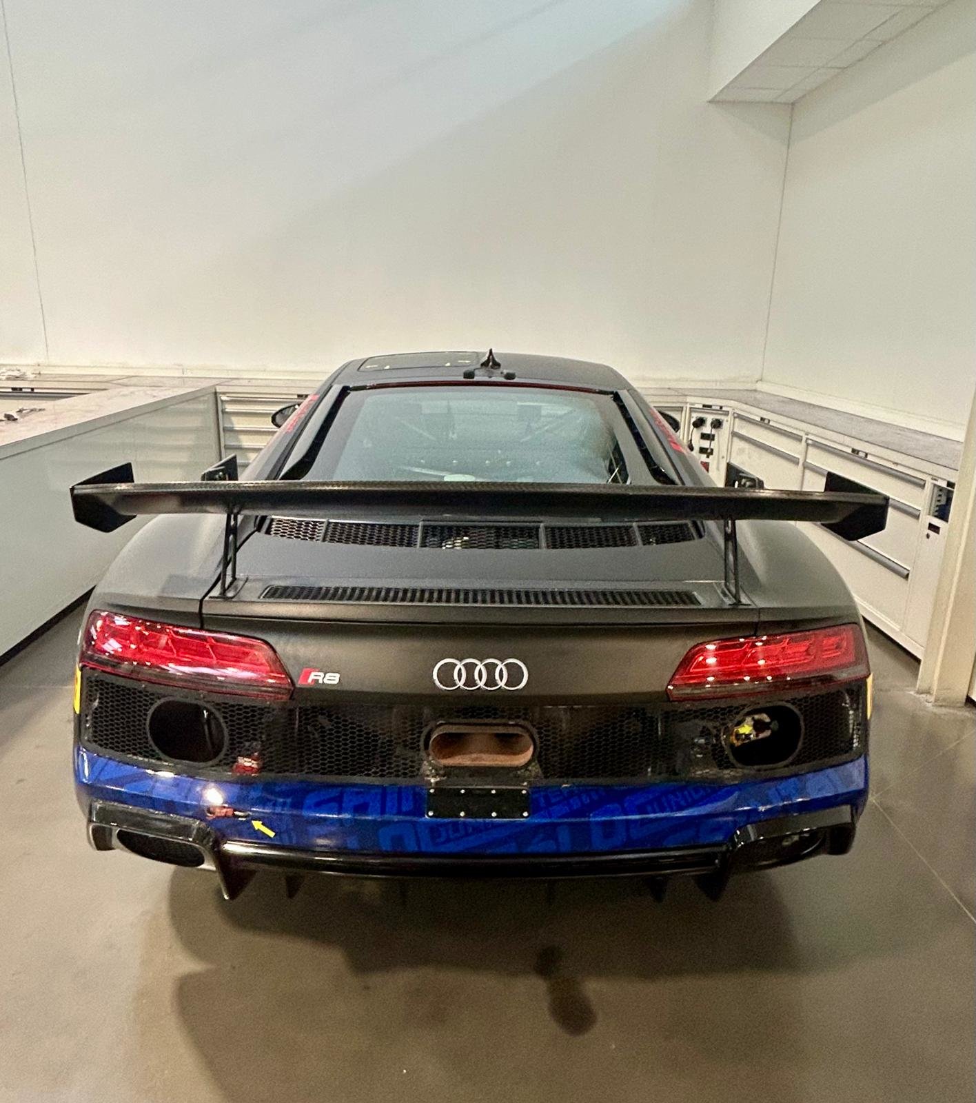 AUDI R8 Coupé LMS GT4, Petrol, Second hand / Used, Automatic - 6