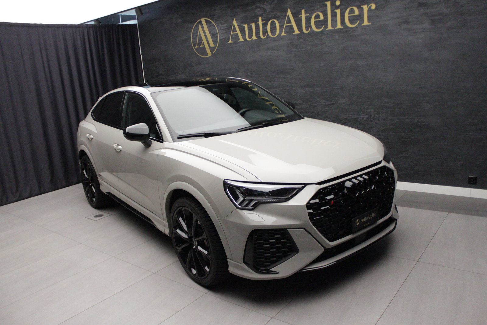 AUDI RS Q3 Sportback quattro S tronic, Essence, Occasion / Utilisé, Automatique - 3
