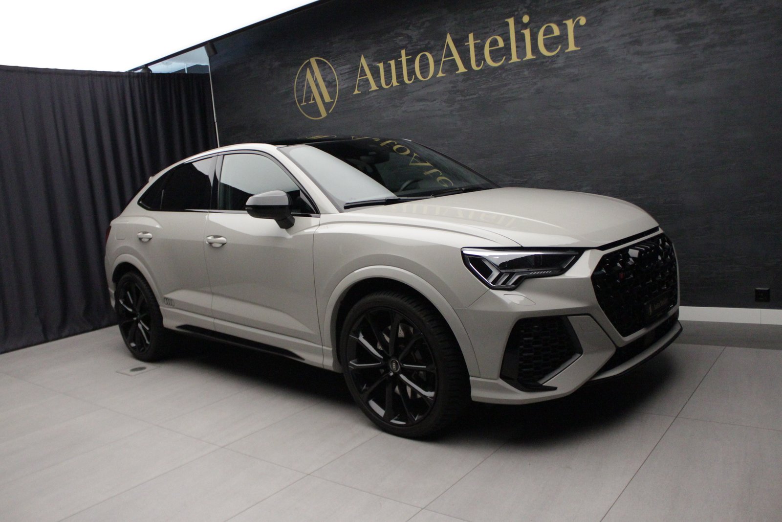 AUDI RS Q3 Sportback quattro S tronic, Essence, Occasion / Utilisé, Automatique - 4