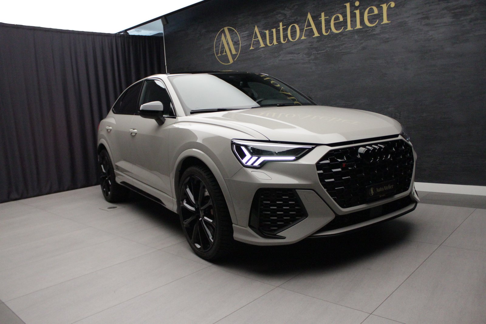 AUDI RS Q3 Sportback quattro S tronic, Essence, Occasion / Utilisé, Automatique - 5