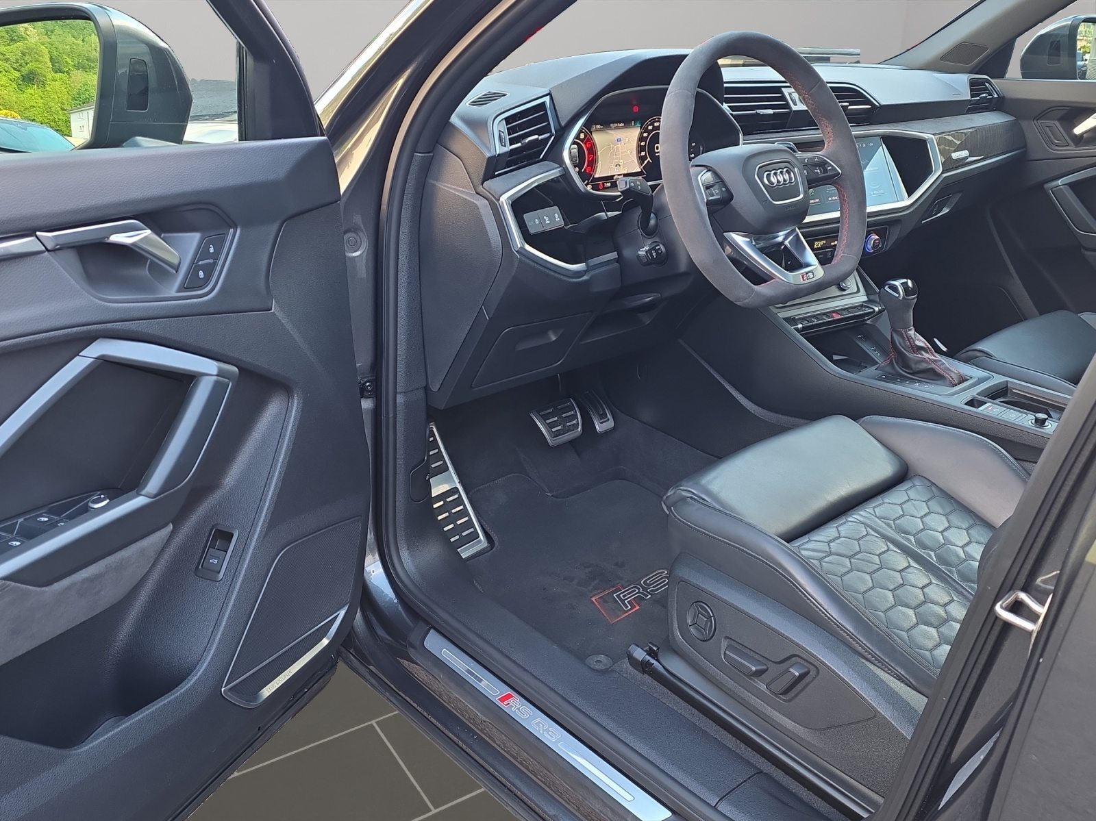 AUDI RS Q3 Sportback quattro S tronic, Essence, Occasion / Utilisé, Automatique - 7