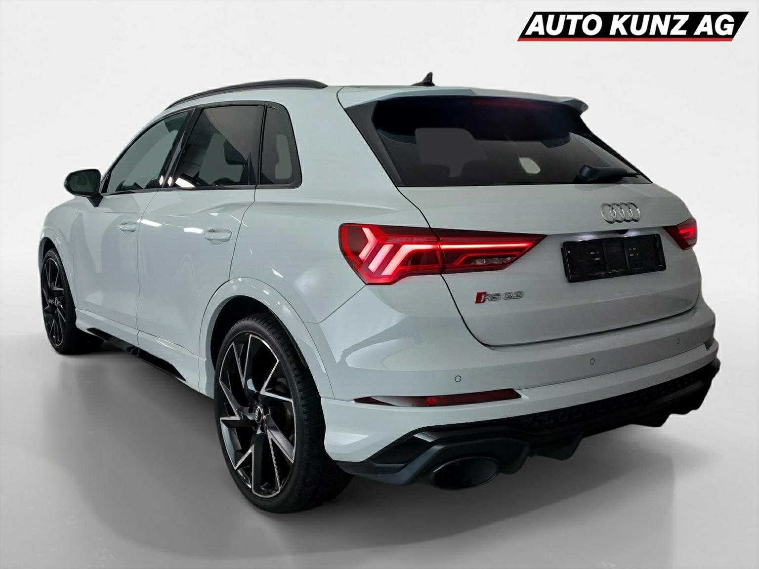 AUDI RS Q3 2.5 TFSI quattro S Tronic, Benzin, Occasion / Gebraucht, Automatik - 2