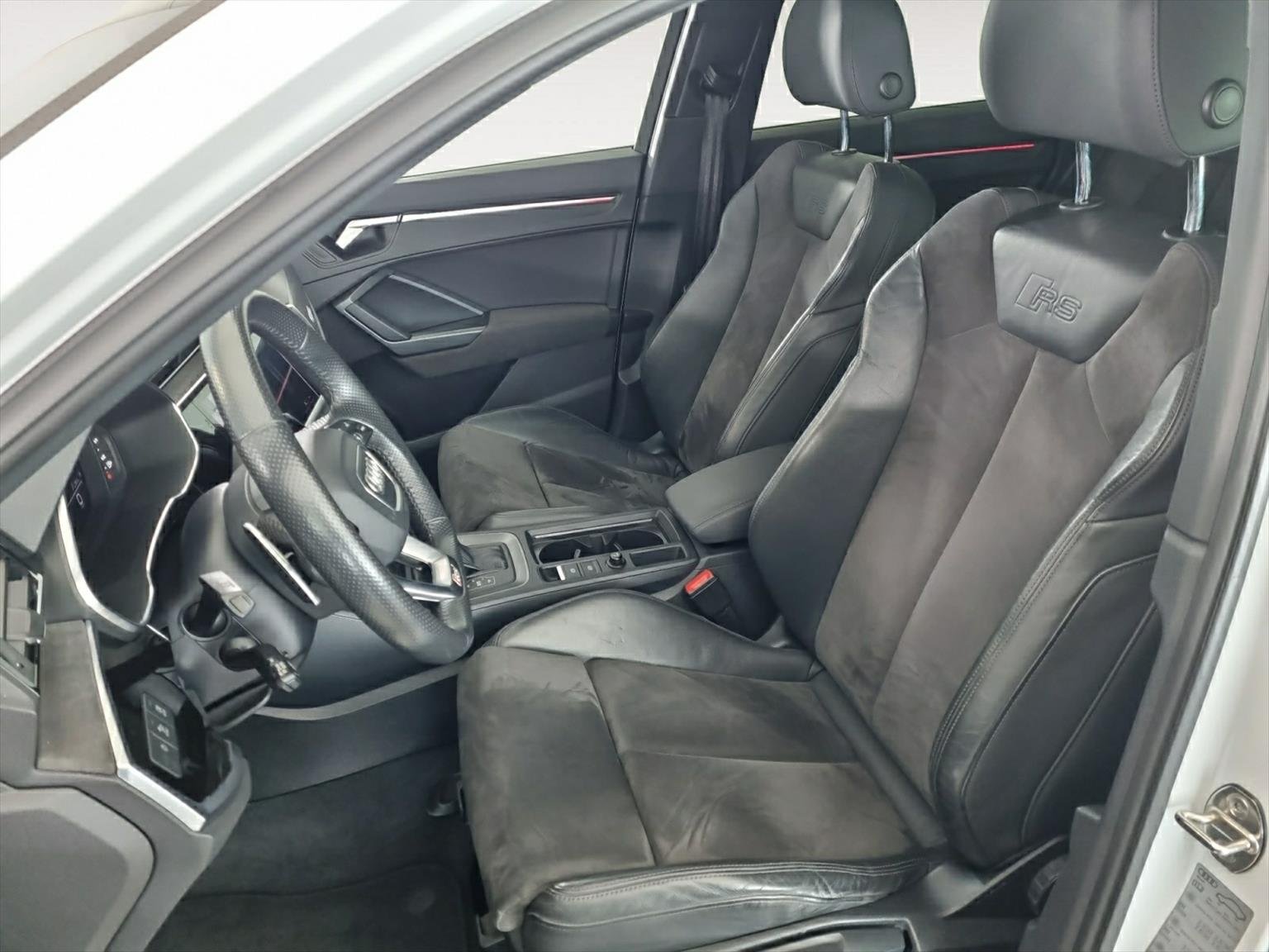 AUDI RS Q3 2.5 TFSI quattro S Tronic, Benzin, Occasion / Gebraucht, Automatik - 5
