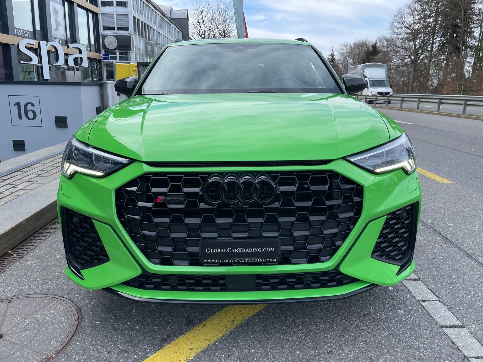 AUDI RS Q3 2.5 TFSI quattro S tronic, Benzin, Occasion / Gebraucht, Automatik - 2
