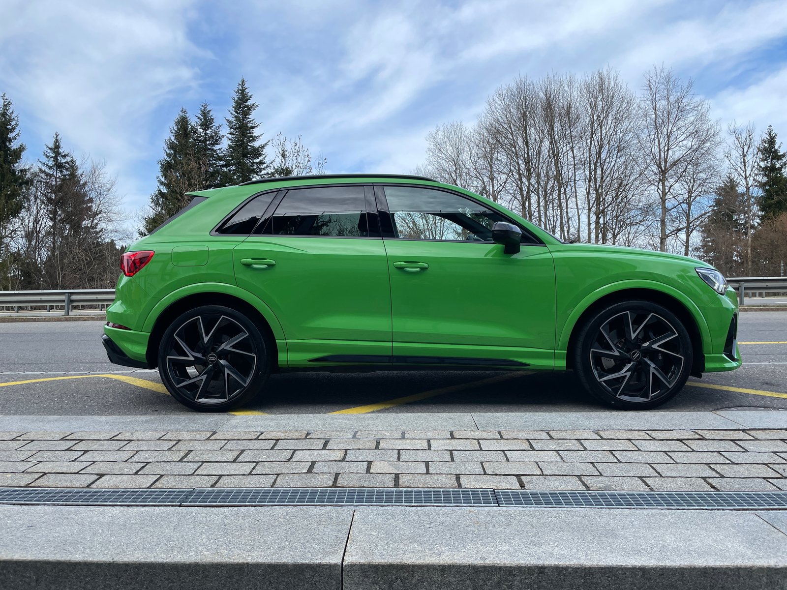 AUDI RS Q3 2.5 TFSI quattro S tronic, Benzin, Occasion / Gebraucht, Automatik - 4
