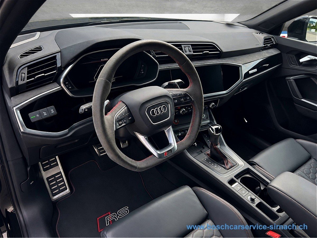 AUDI RS Q3 Sportback quattro S tronic, Benzin, Occasion / Gebraucht, Automatik - 2