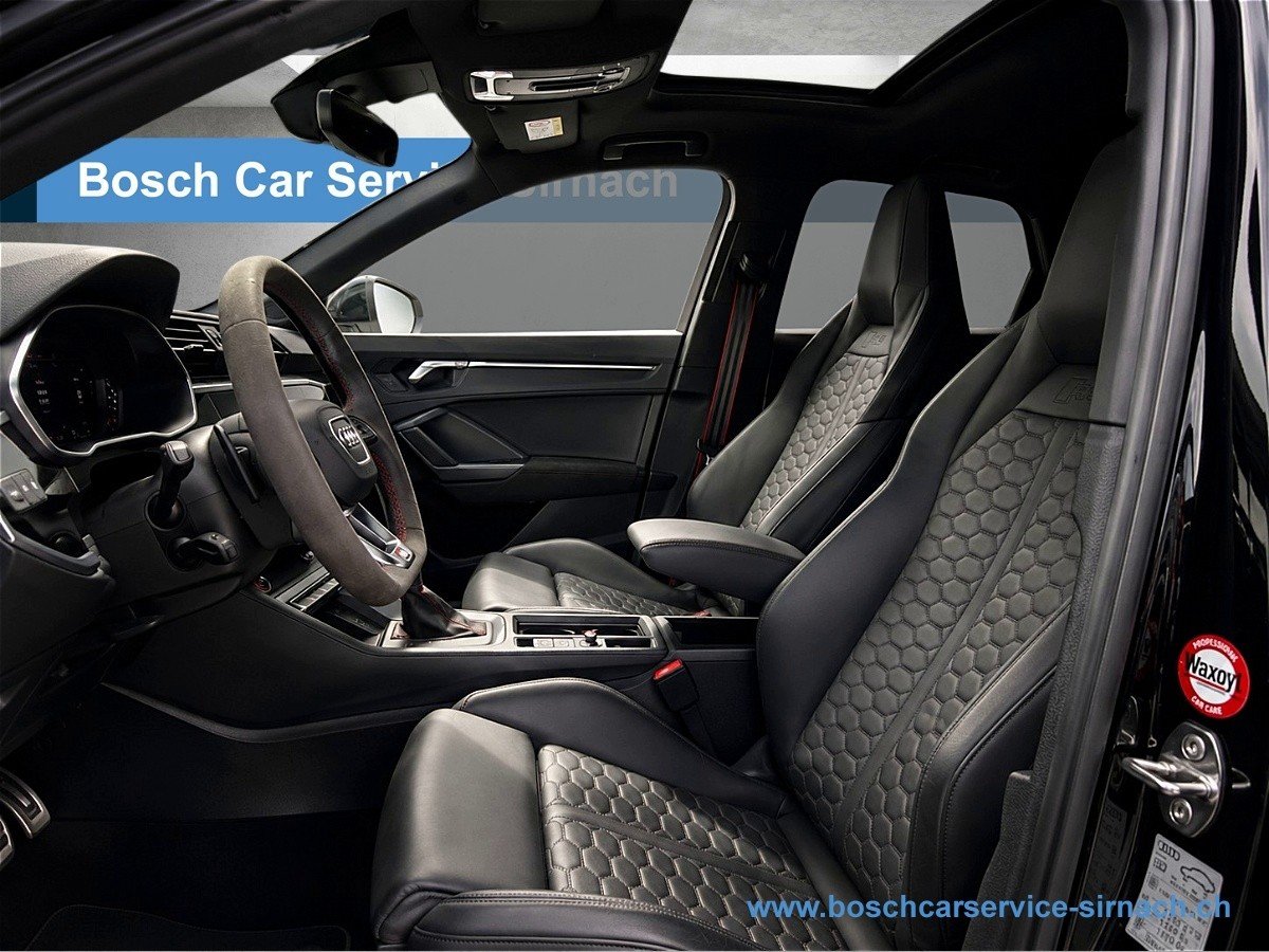 AUDI RS Q3 Sportback quattro S tronic, Benzin, Occasion / Gebraucht, Automatik - 7