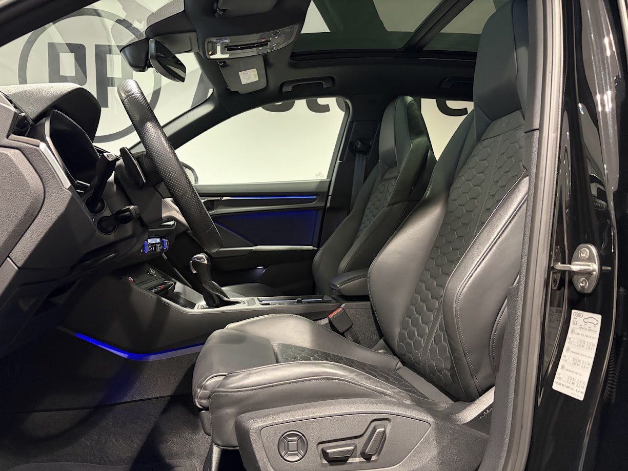 AUDI RS Q3, Essence, Occasion / Utilisé, Automatique - 4