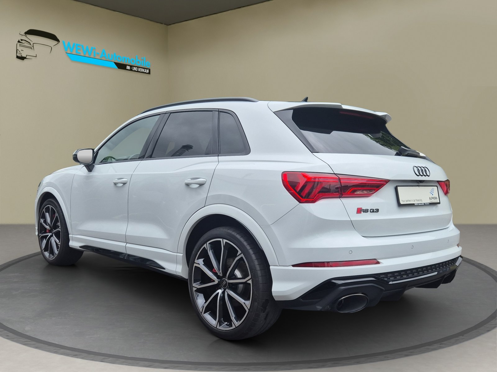 AUDI RS Q3 2.5 TFSI quattro S tronic, Petrol, Second hand / Used, Automatic - 3