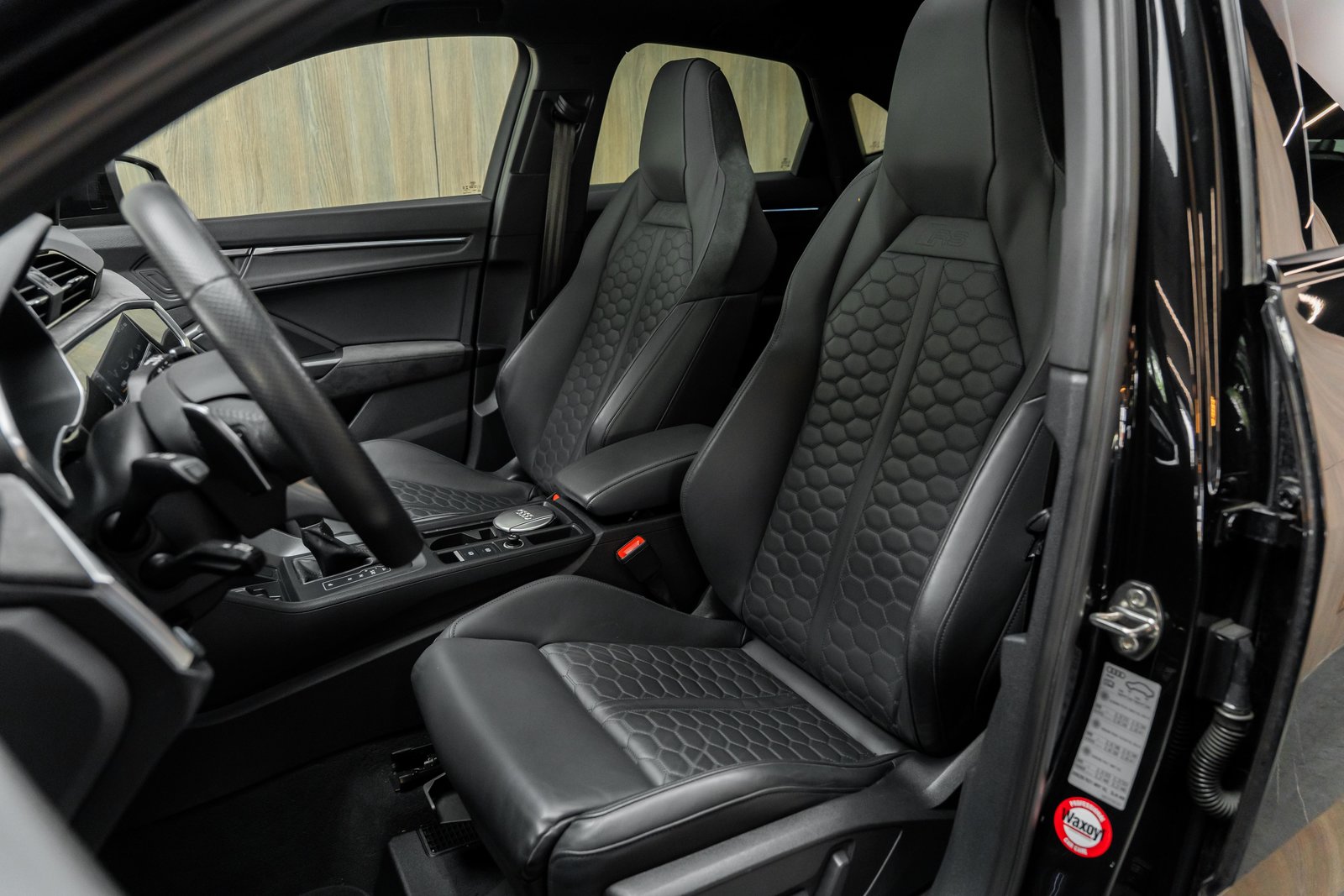 AUDI RS Q3 Sportback quattro S tronic, Petrol, Second hand / Used, Automatic - 5