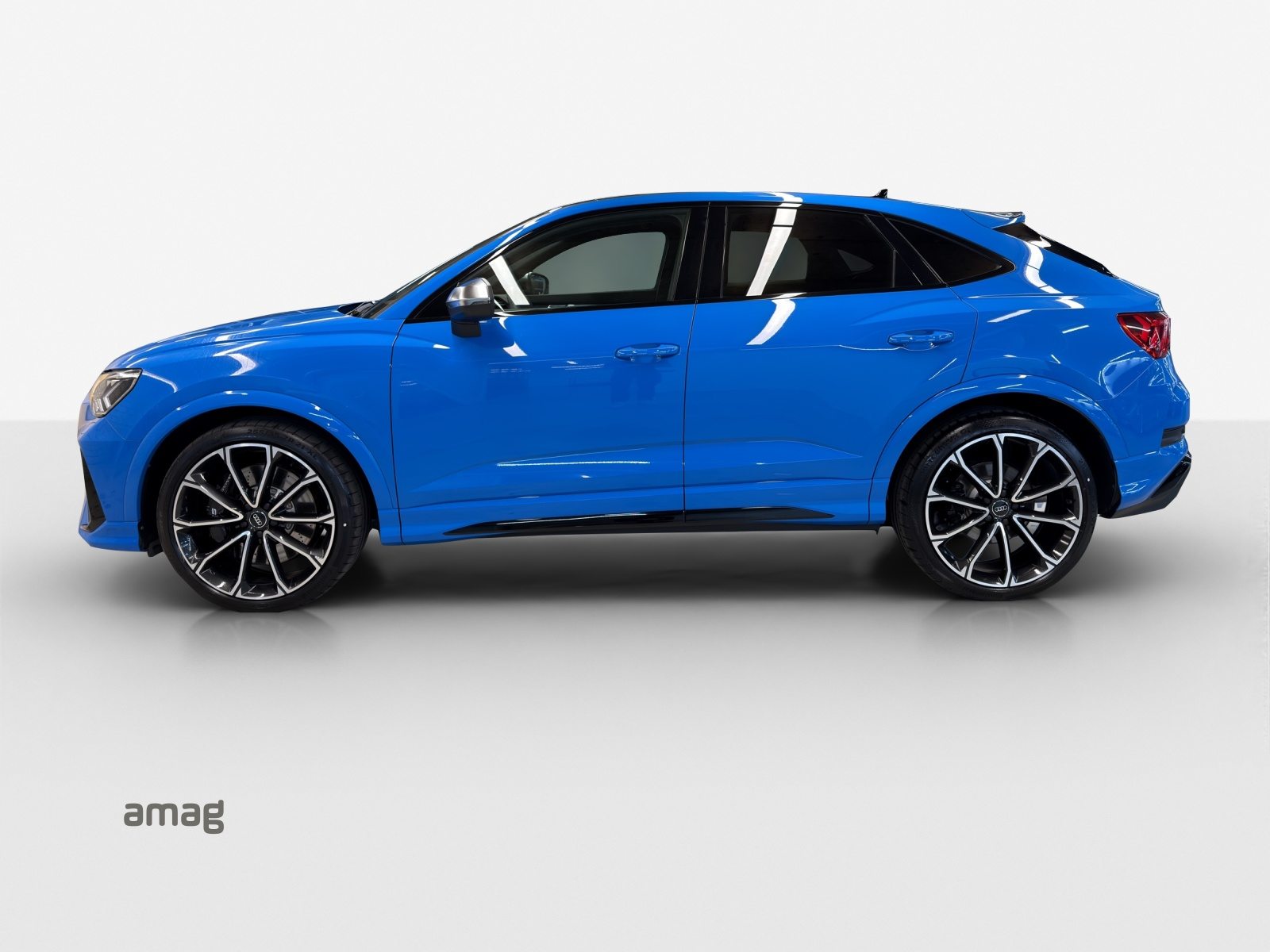 AUDI RSQ3 Sportback, Benzin, Occasion / Gebraucht, Automatik - 2