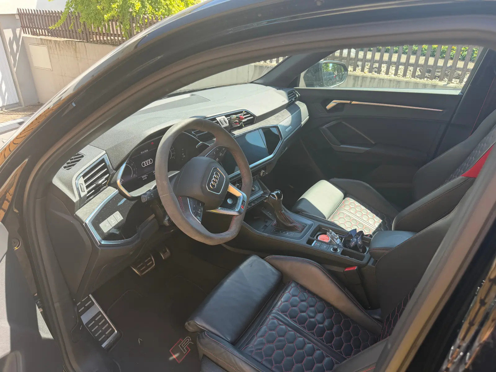 AUDI RS Q3 2.5 TFSI quattro S-Tronic, Benzin, Occasion / Gebraucht, Automatik - 5